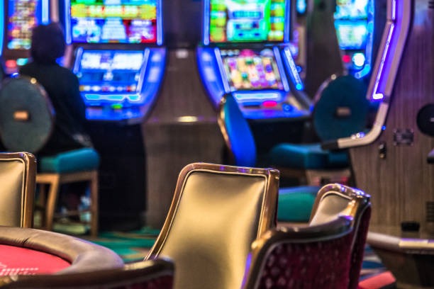 Live blackjack dealer at lippo toto studio with multi-camera feed
